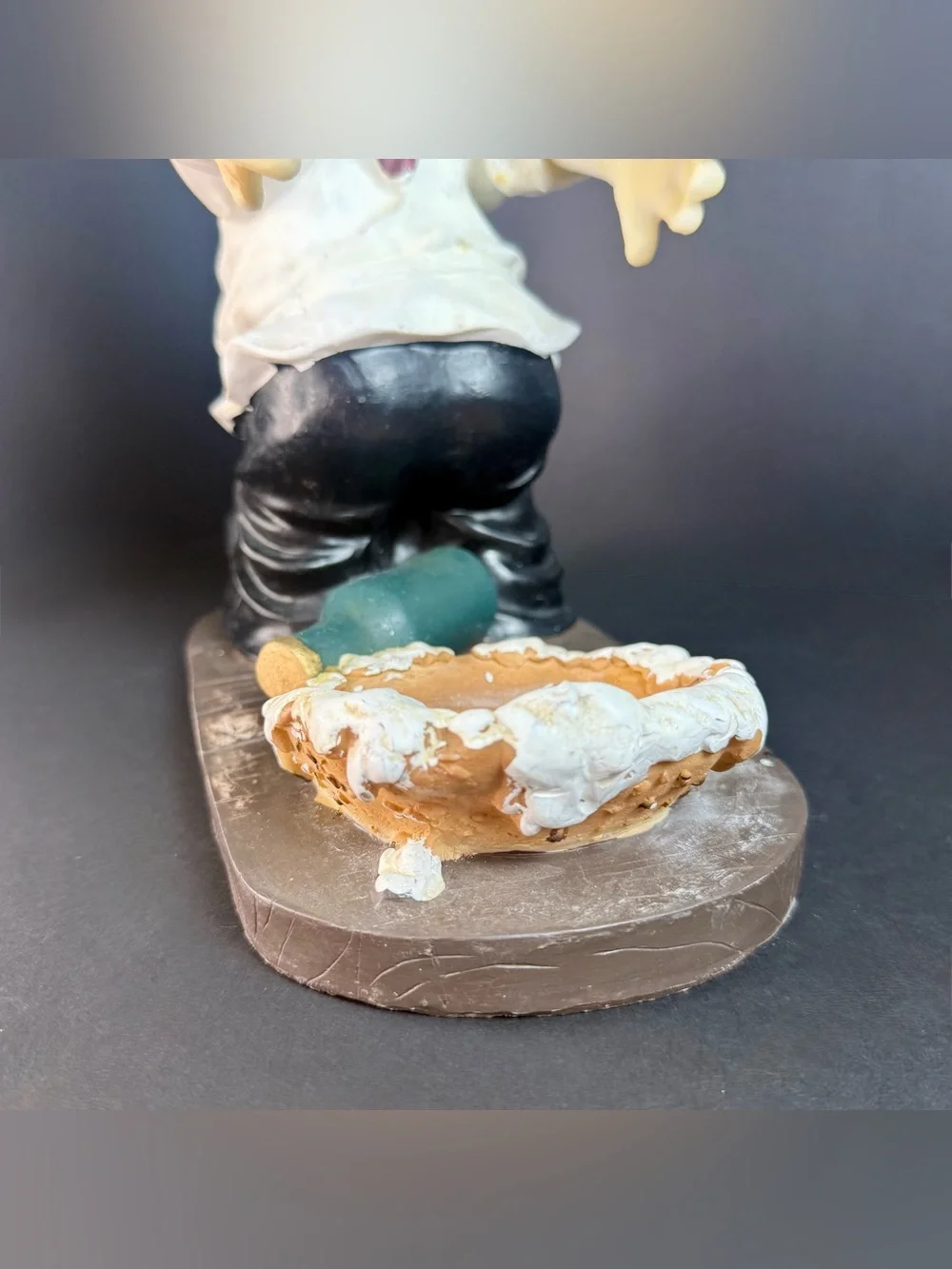 Vintage Happy Italian Chef 10” high Cooking Wine Bottle Holder Resin *READ*